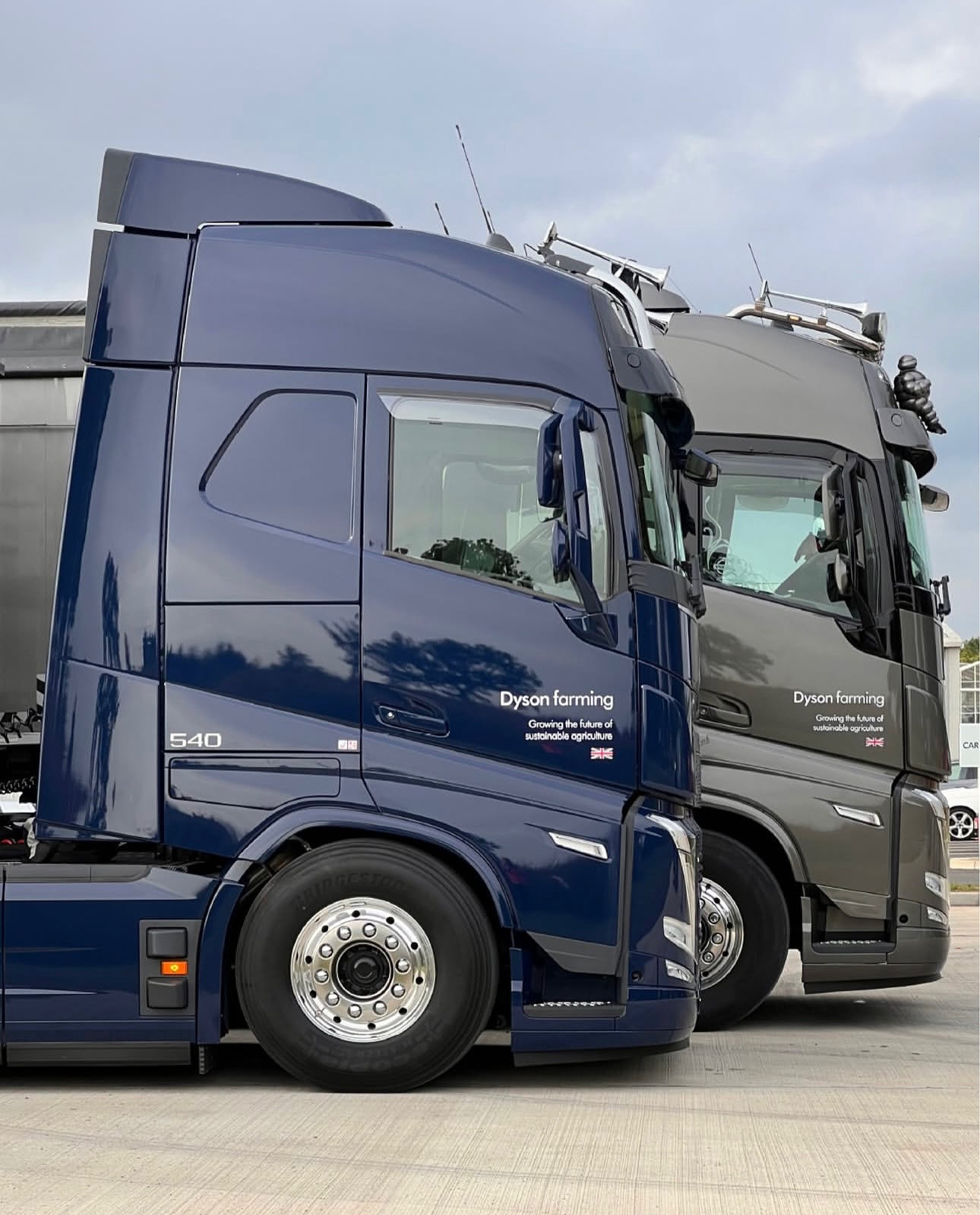 معرفی و مشخصات کامیون اسکانیا R560